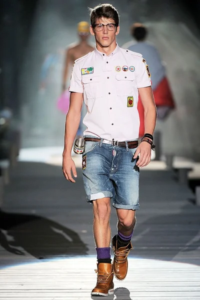 Look 2